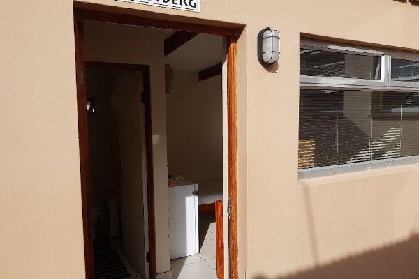 Amakaya Backpackers & Apartments (Plettenberg Bay)